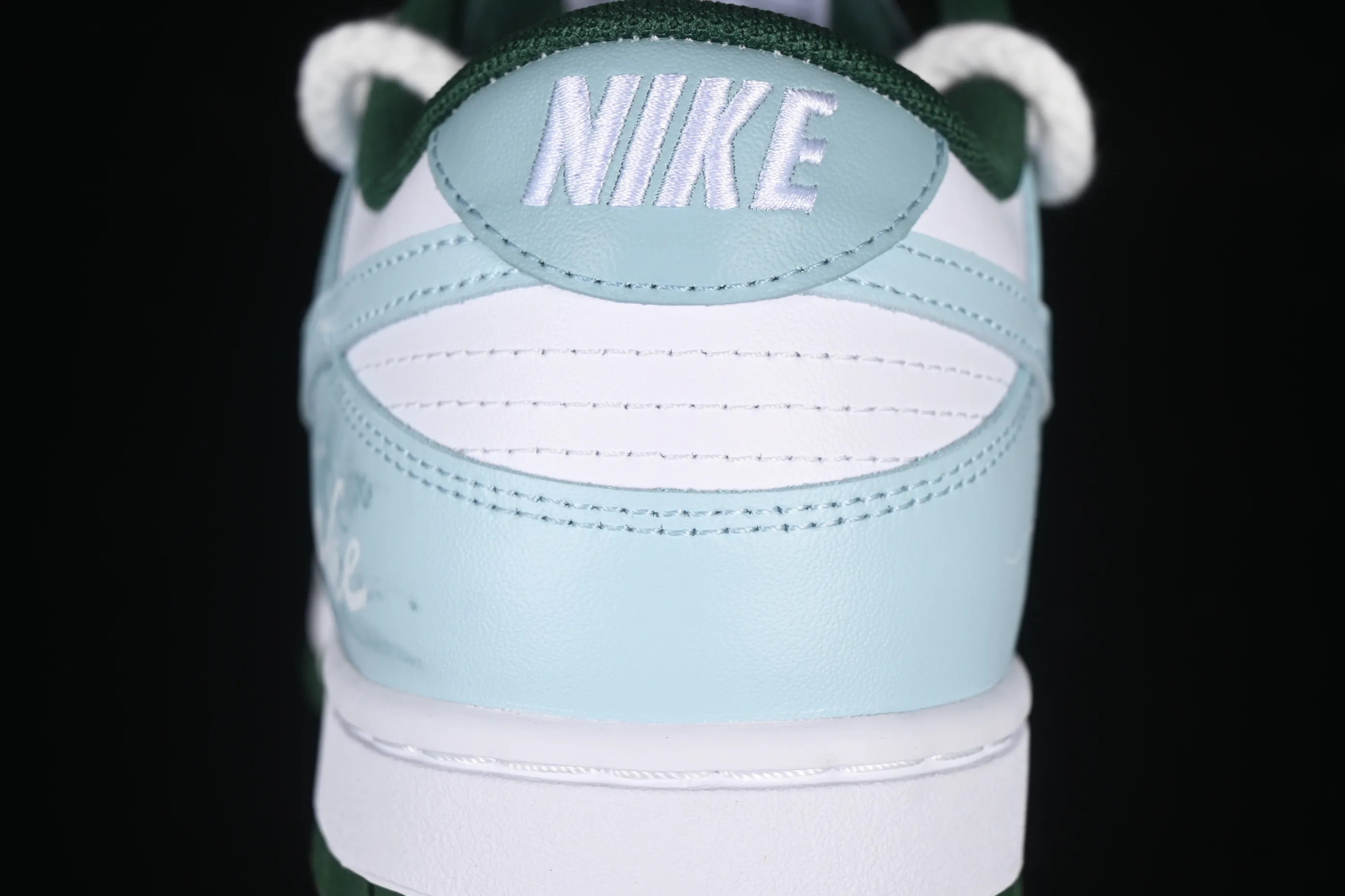 All categories Nk SB Dunk Series Nk SB Dunk Low High-end customized low-top sneakers Nike Dunk Low Spirit Snake Xiangrui Advanced deconstruction rendering white blue low-top casual sneakers DD1391-101